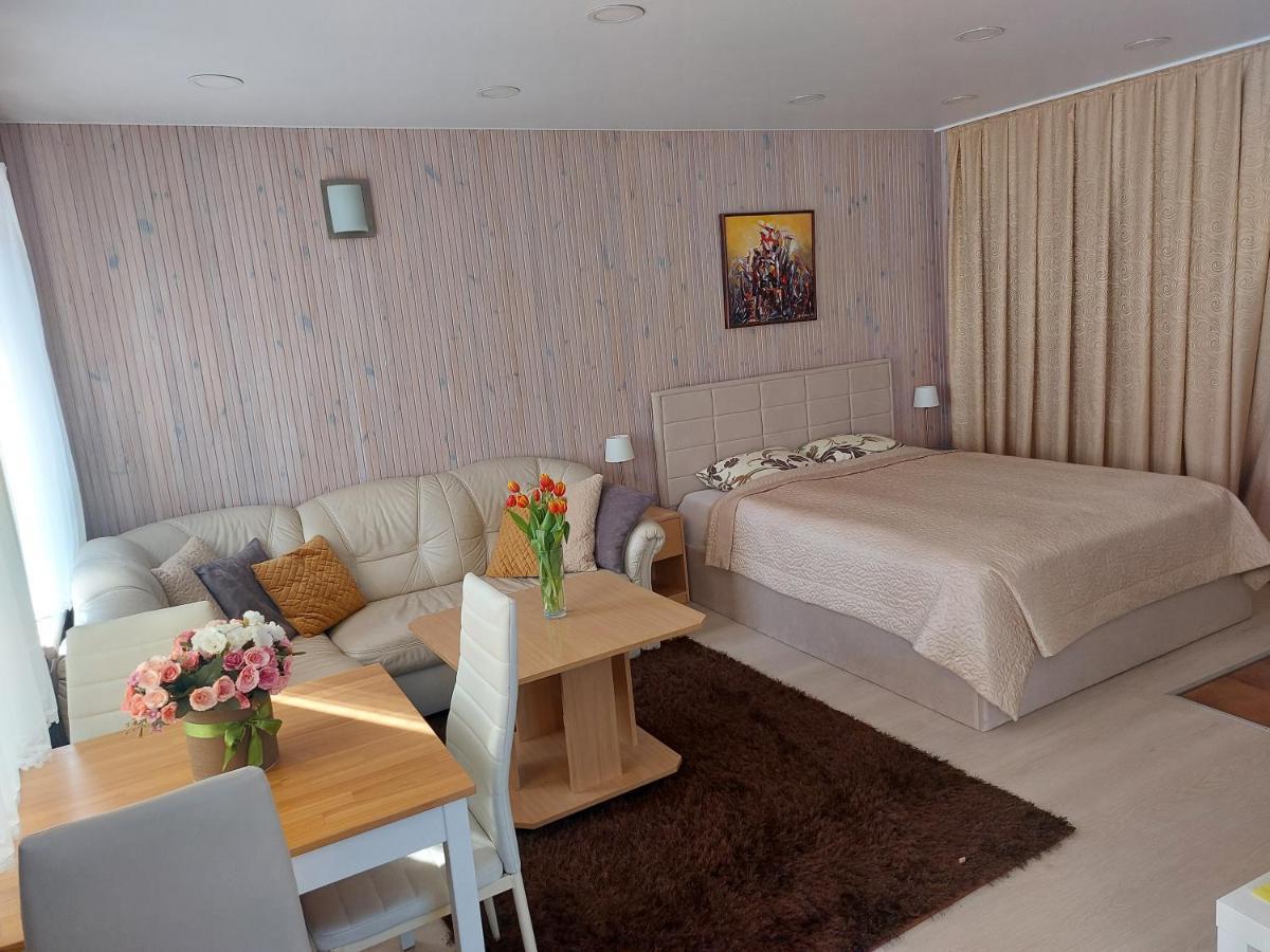 Nida Guesthouse At Loreta Bagian luar foto